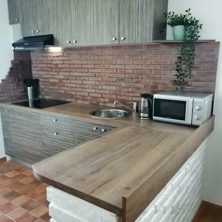 Apartment Corner *